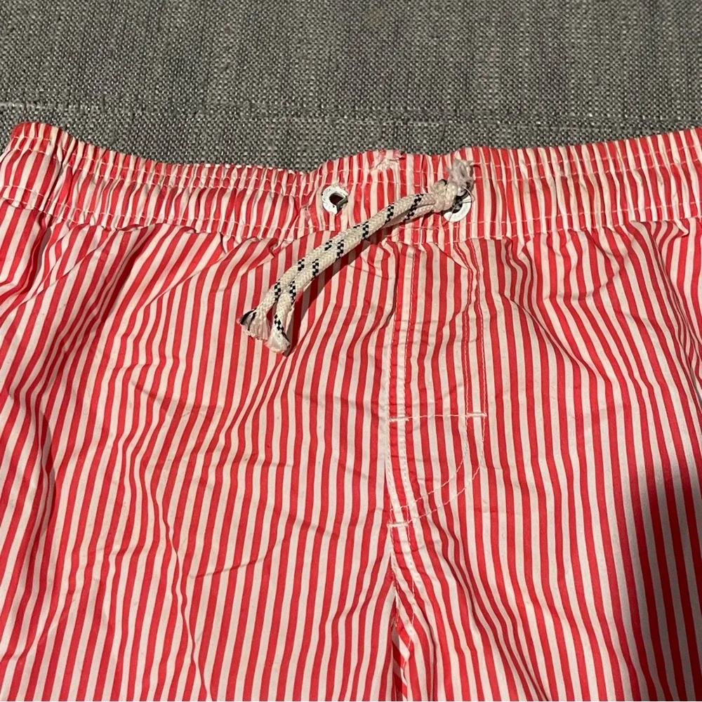 Men’s | Size Small Swim Trunks | Coral/white